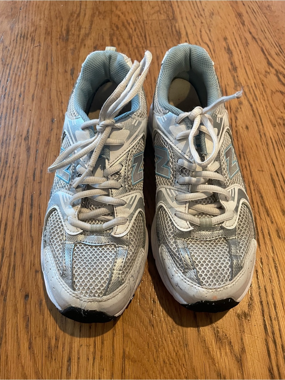 New Balance 530 White and Light Gray Athletic Sneakers W5.5